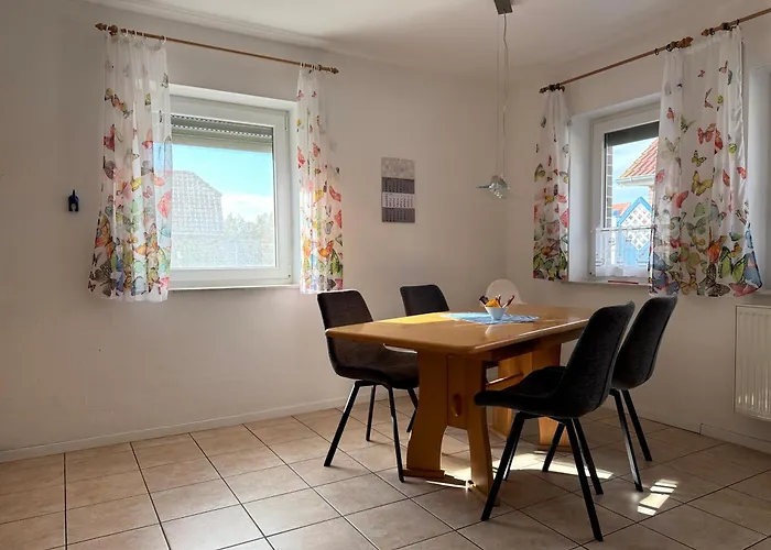 Muschel 1 Mit Terrasse Und Garten, Bensersiel Appartement Holtgast