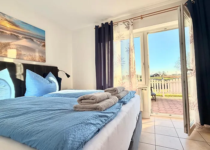 Appartement Muschel 1 Mit Terrasse Und Garten, Bensersiel